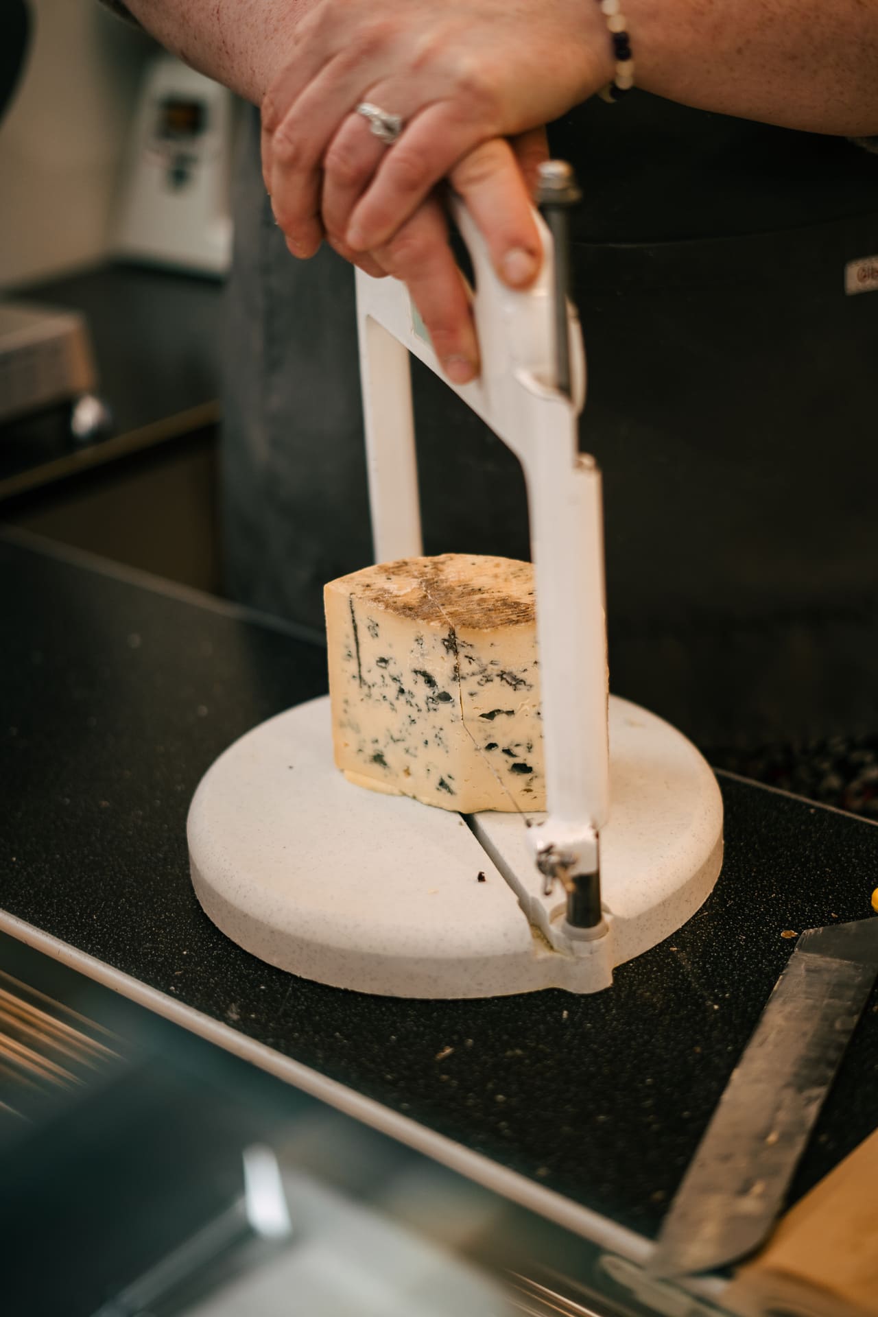 fromagerie-st-nicolas-image-galerie-1-vitrine-colmar